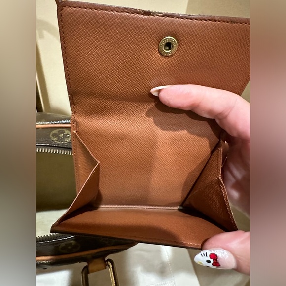 Louis Vuitton Monogram Manhattan PM, Wallet & #318 LV Lock Bundle - Picture 6 of 16